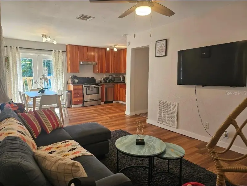 2015 Oakwood Ave, FL