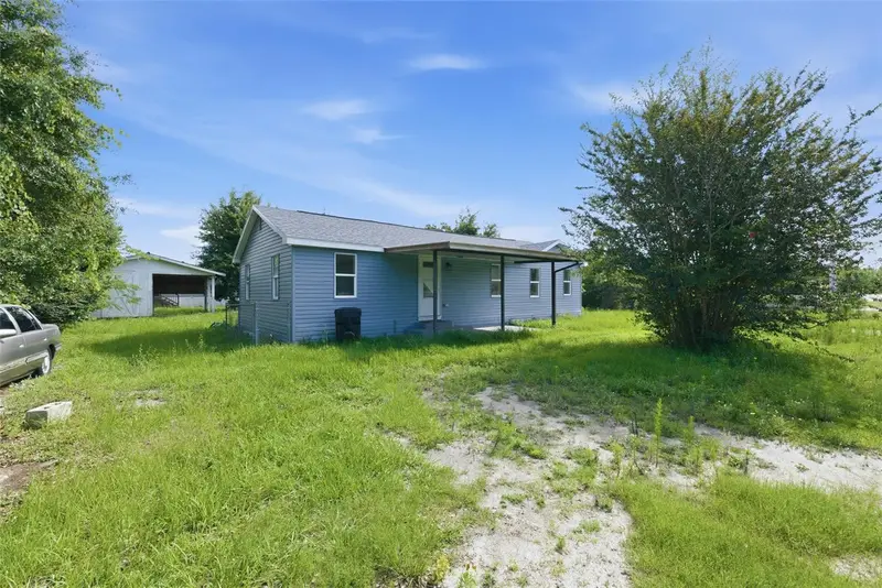 5205 E 11th St, FL