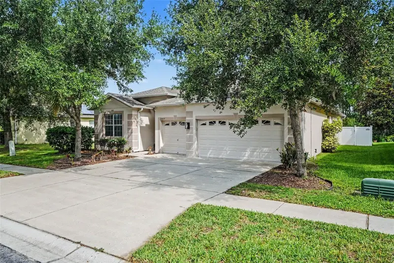 20057 Oakflower Ave, FL