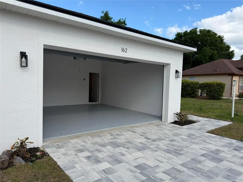 162 W Romany Loop, FL