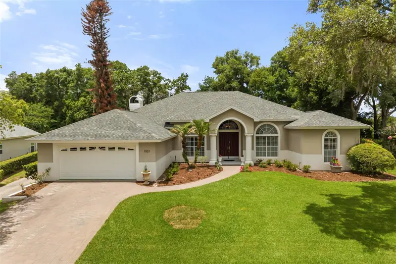 1521 Edgewater Dr, FL