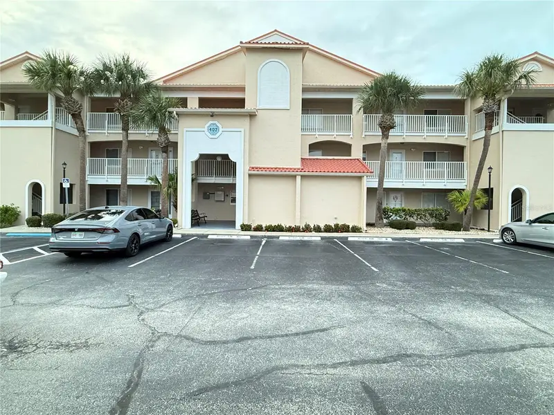 407 Bouchelle Dr #303, FL