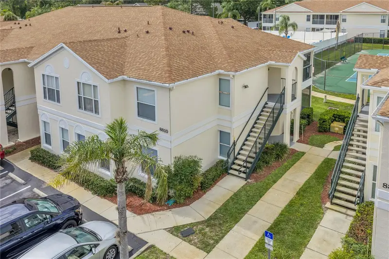 8810 Grand Palms Cir #B, FL
