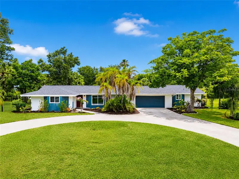 6211 Canary St, FL
