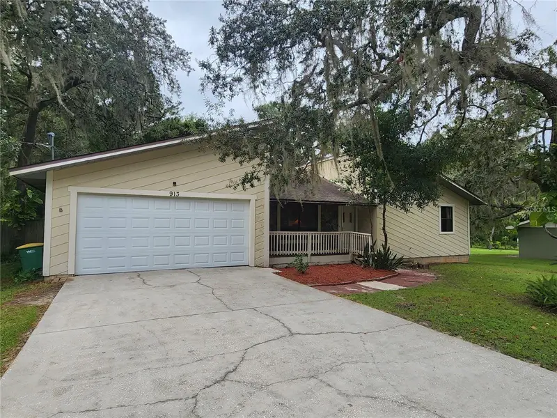 913 Russell Ave, FL