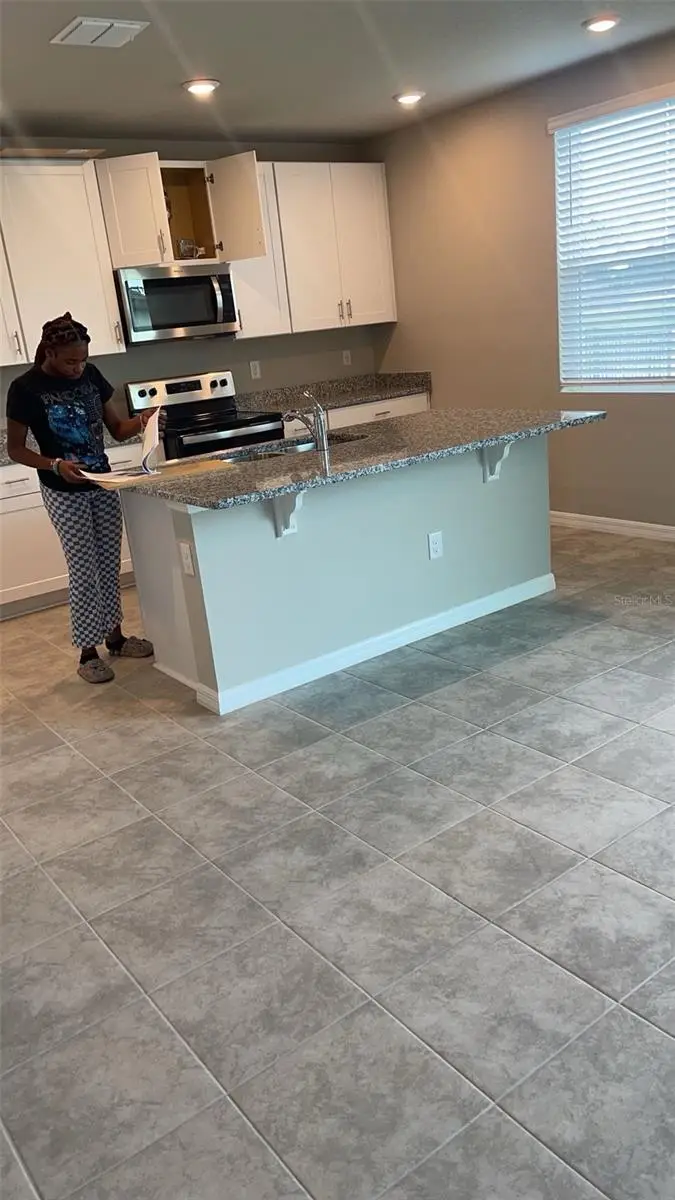 10217 Daybreak Gln, FL