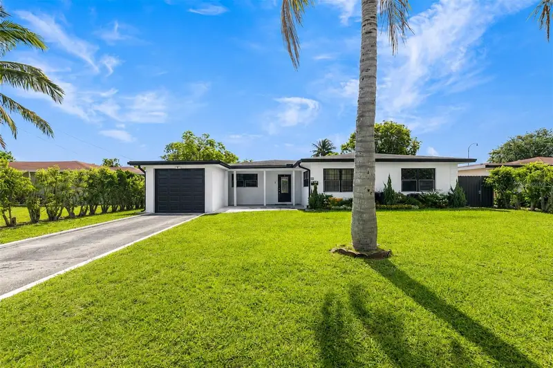 24 Nw 42nd Ter, FL