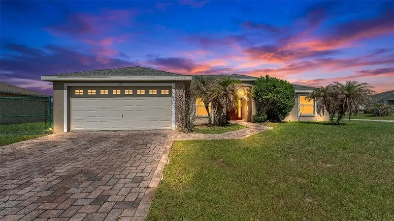 265 Majestic Gardens Ln, FL