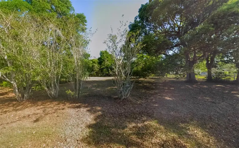 Lake Pasadena Rd, FL