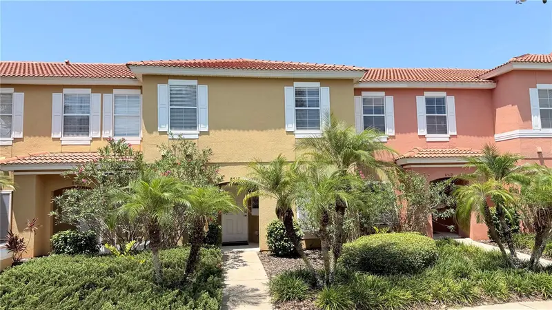 8517 Bay Lilly Loop, FL