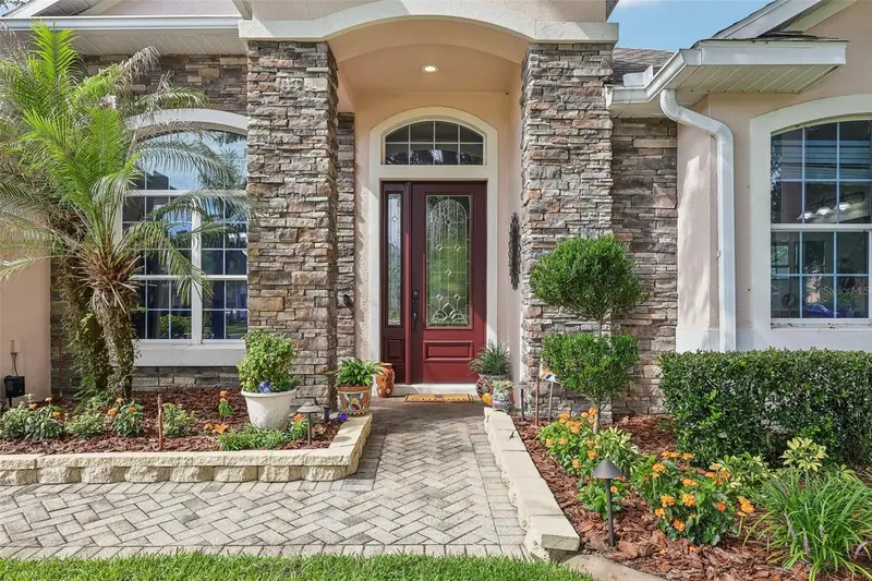 115 W Blue Water Edge Dr, FL