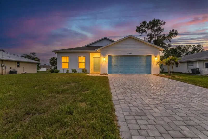 22442 Peachland Blvd, FL
