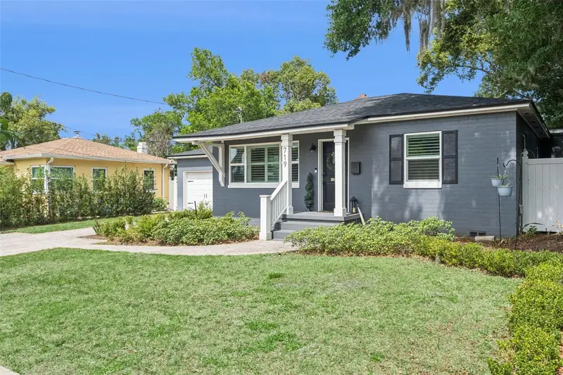 719 Warwick Pl, FL
