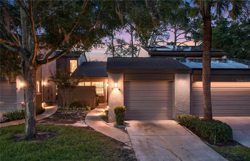 213 Nettlewood Ln, FL