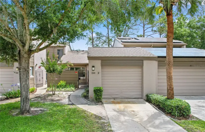 213 Nettlewood Ln, FL