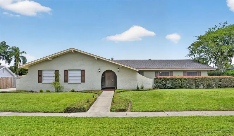 151 White Oak Cir, FL