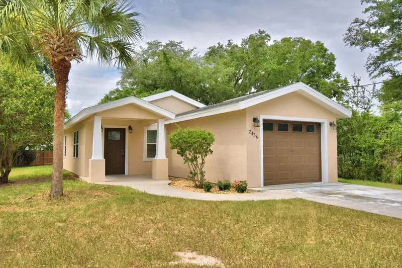 2456 Bates Ave Sw, FL