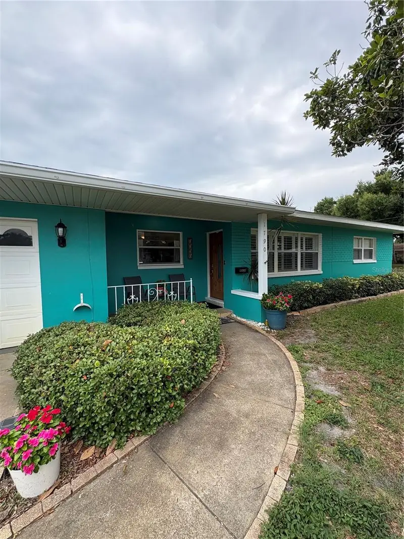 1790 Russell Dr N, FL