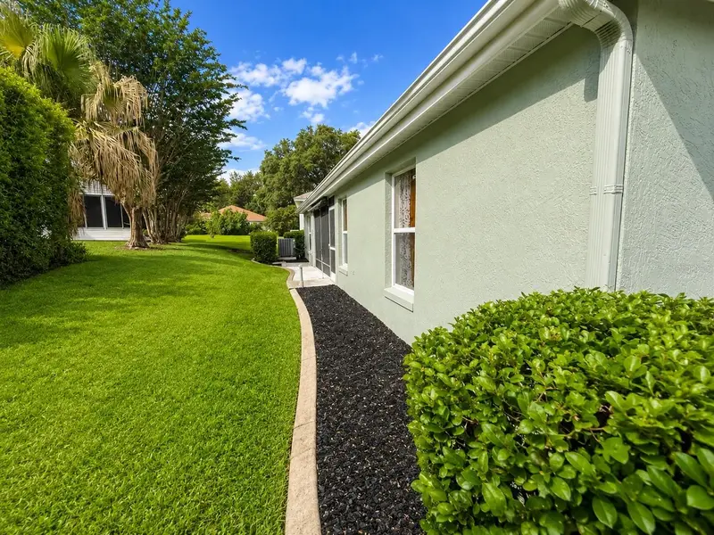 1211 Cabella Cir, FL
