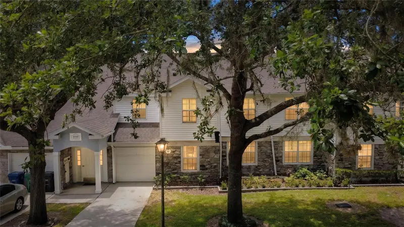 1010 Loch Vail #23, FL