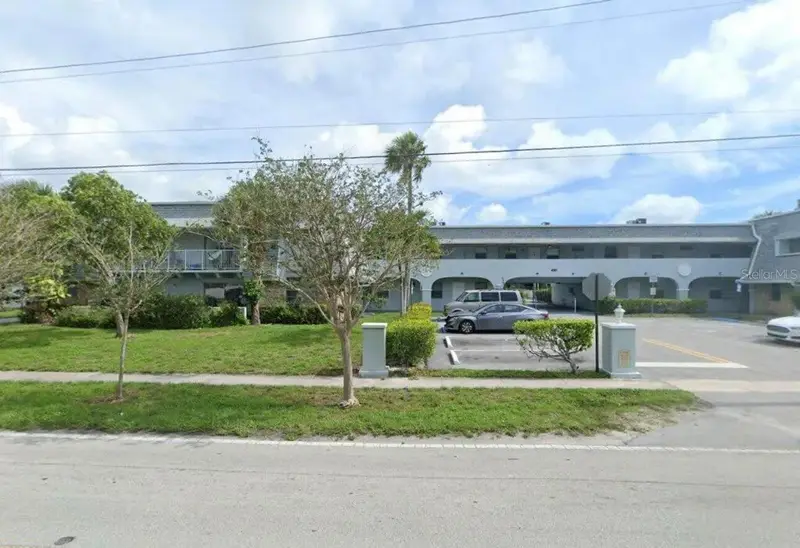 4251 Nw 5th St #121, FL