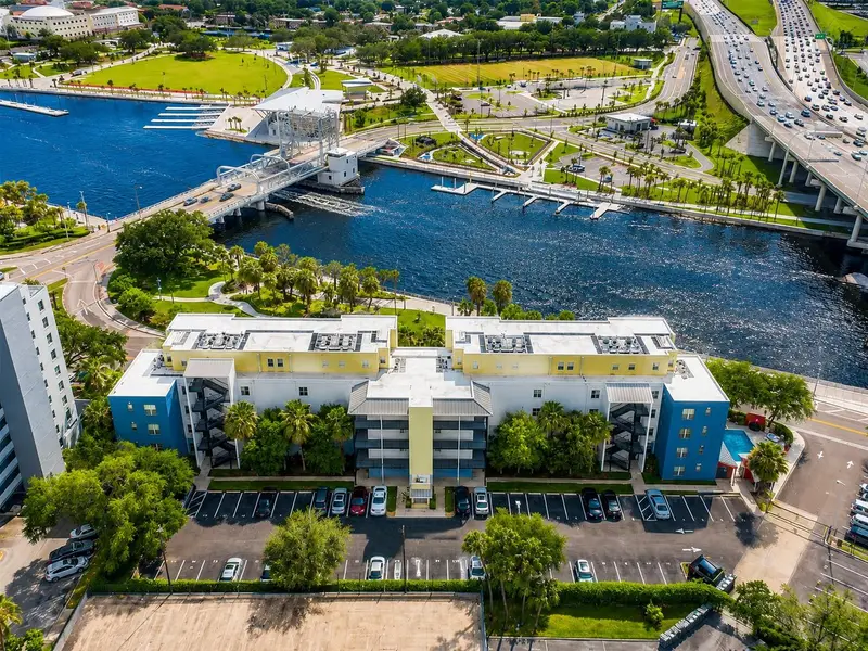 1501 Doyle Carlton Dr #411, FL