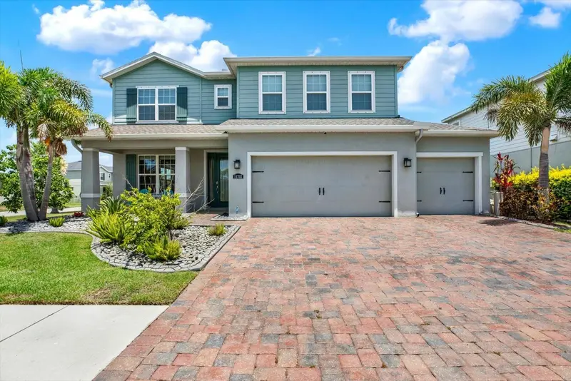 11702 Lake Lucaya Dr, FL