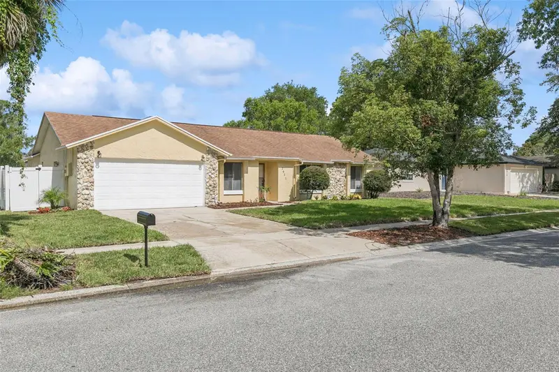 2911 Autumnwood Trl, FL