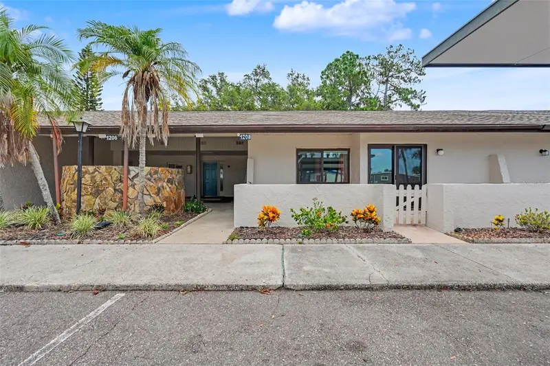 1208 Highland Ave Se #121, FL