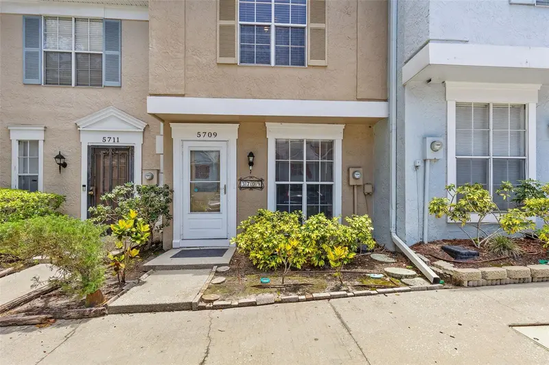5709 Dalden Dr #5709, FL