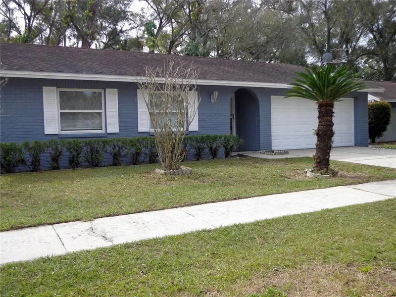 721 Regent Cir S, FL
