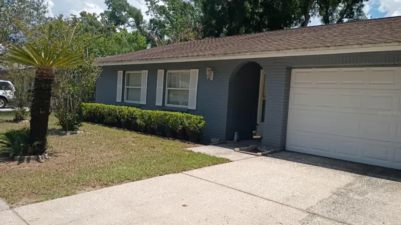 721 Regent Cir S, FL