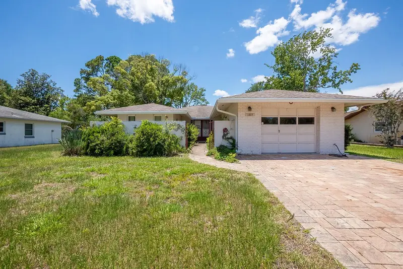 109 Farragut Dr, FL