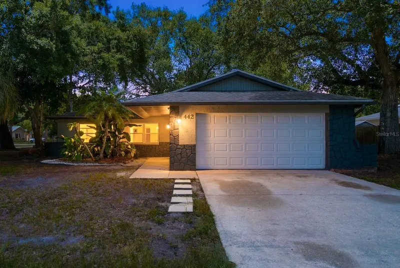 442 Evergreen Dr, FL