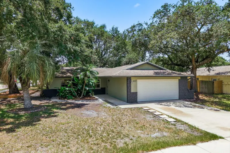 442 Evergreen Dr, FL