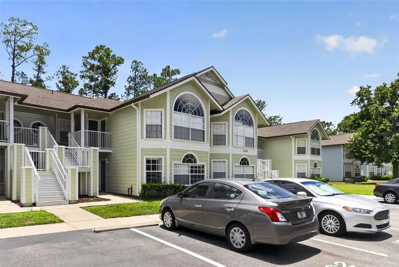 2016 Royal Bay Blvd #103, FL