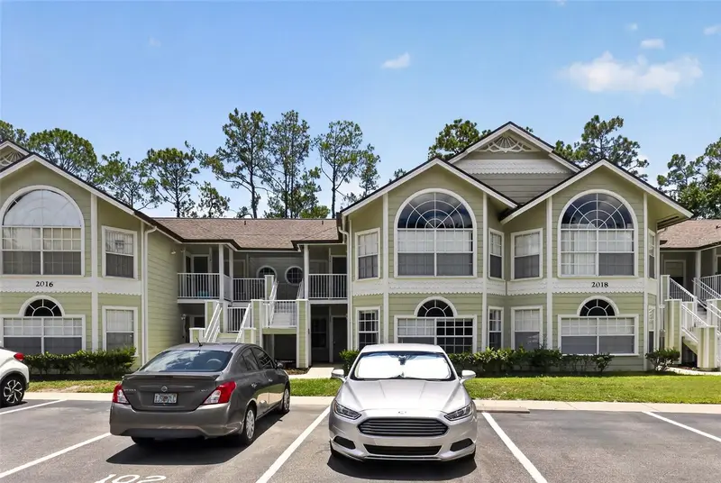 2016 Royal Bay Blvd #103, FL