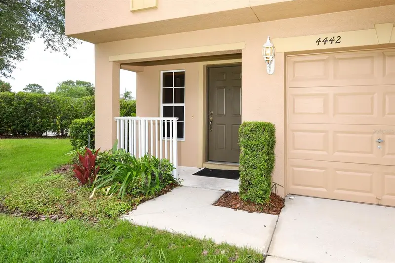 4442 Maidenhair Cv, FL