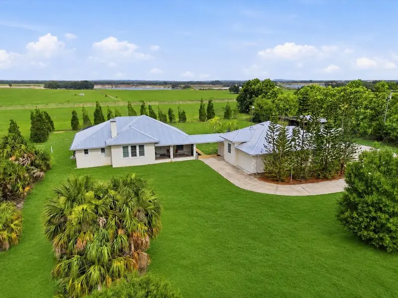 866 Saint Anne Shrine Rd, FL