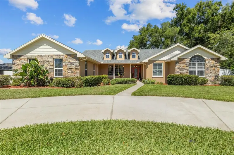 615 N Oak Ave, FL