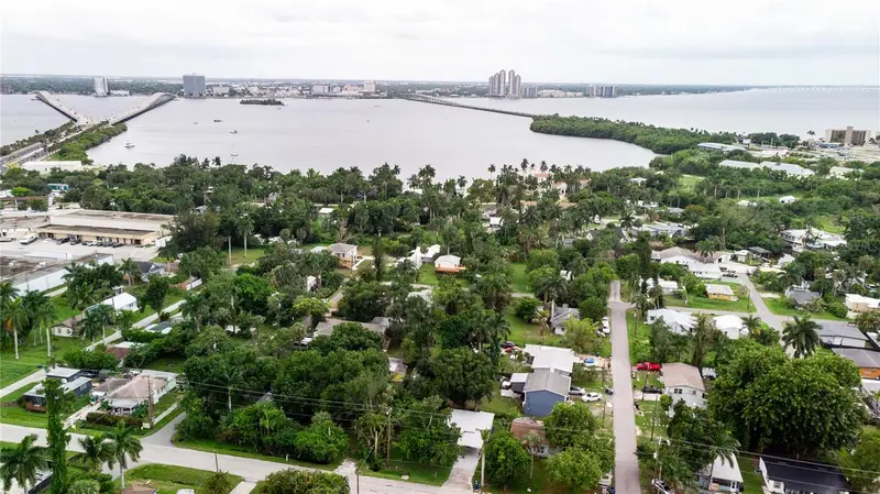 57 Cabana Ave, FL