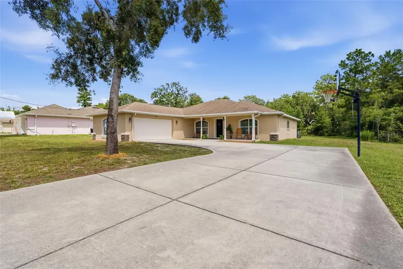 11472 Pine Warbler Ave, FL