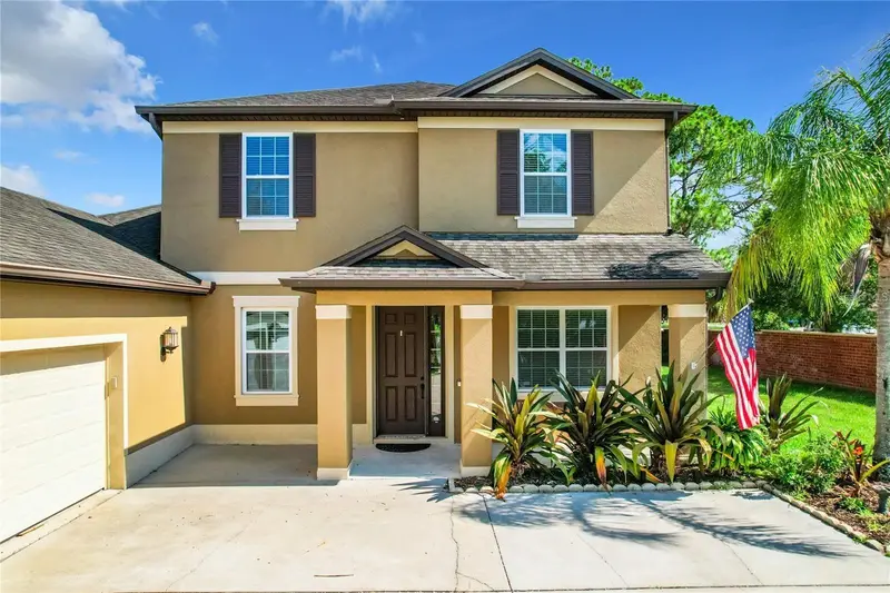 421 Meadowridge Cv, FL