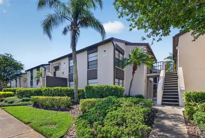 2597 Countryside Blvd #209, FL