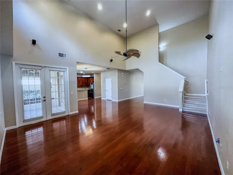 652 Legacy Park Dr, FL