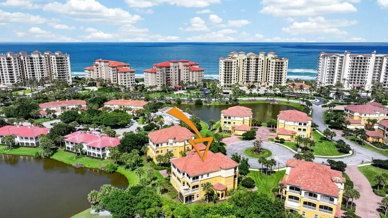 35 Casa Bella Cir #1201, FL