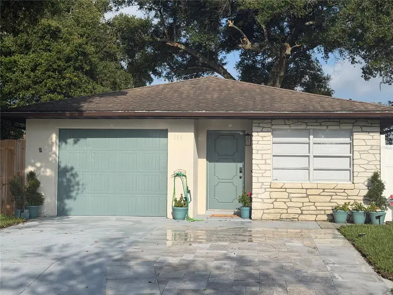 536 Hibiscus Way #7b, FL