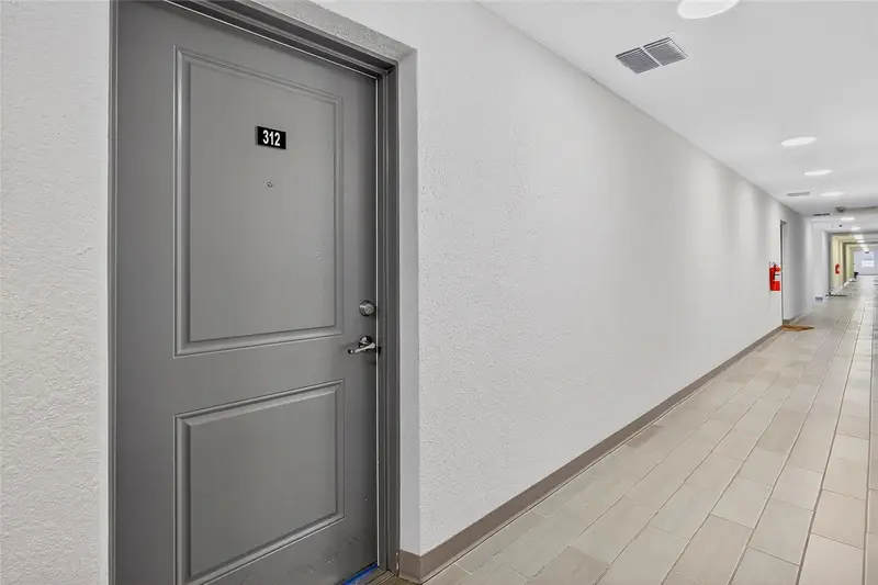 1230 Southstation Pl #312, FL