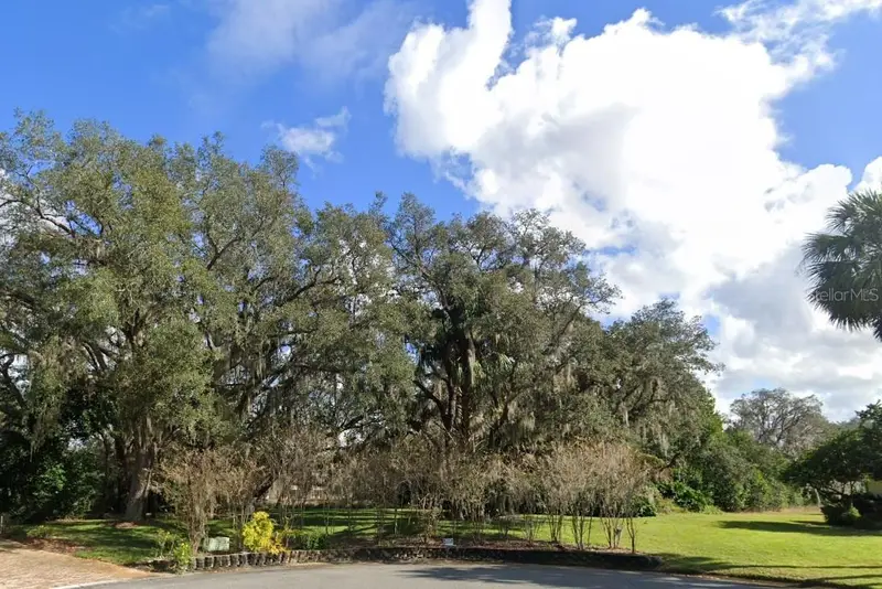 Fairway Dr, FL