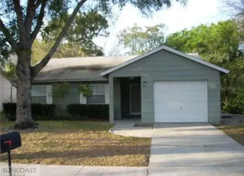 7455 Riverbank Dr, FL